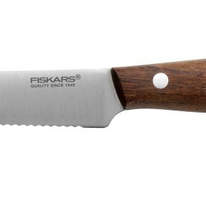 Fiskars Norr Tomaatti Ja Lihaveitsi Puukahvalla Ruostumaton Teräs 12 Cm