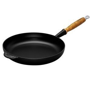 Le Creuset Paistinpannu Jossa Puukahva Matte Black Ø28 Cm