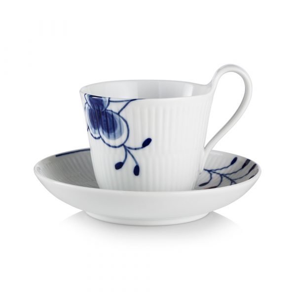 Royal Copenhagen Blue Fluted Mega Kuppi Ja Aluslautanen 25 Cl