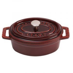 Staub Ovaali Pata Valurautaa Grenadine 5